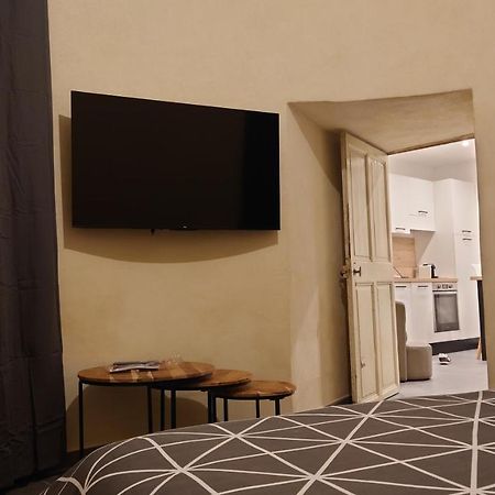 Appartement De La Tour Connaux Экстерьер фото